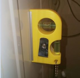 洗濯機が暴れだす 振動でガタガタする原因 傾き すきま を治す方法と防音グッズを紹介